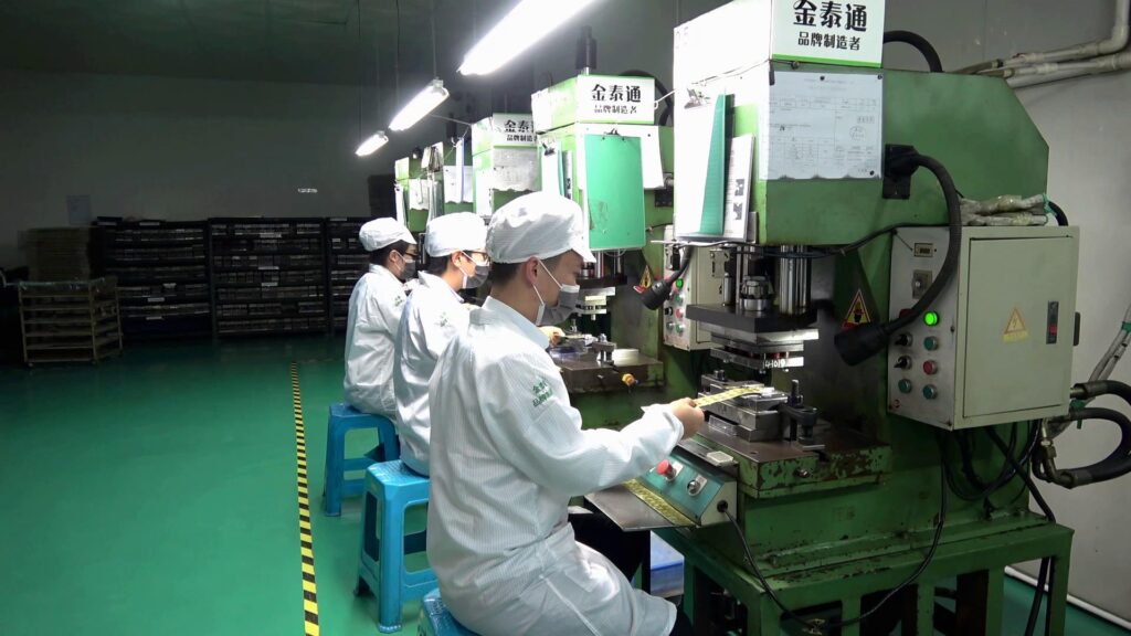 13 โลโก้ JTT | ประเทศจีนผู้ผลิตสติ๊กเกอร์โลโก้เมทัลลิกแบบกำหนดเองระดับมืออาชีพ, โรงงาน