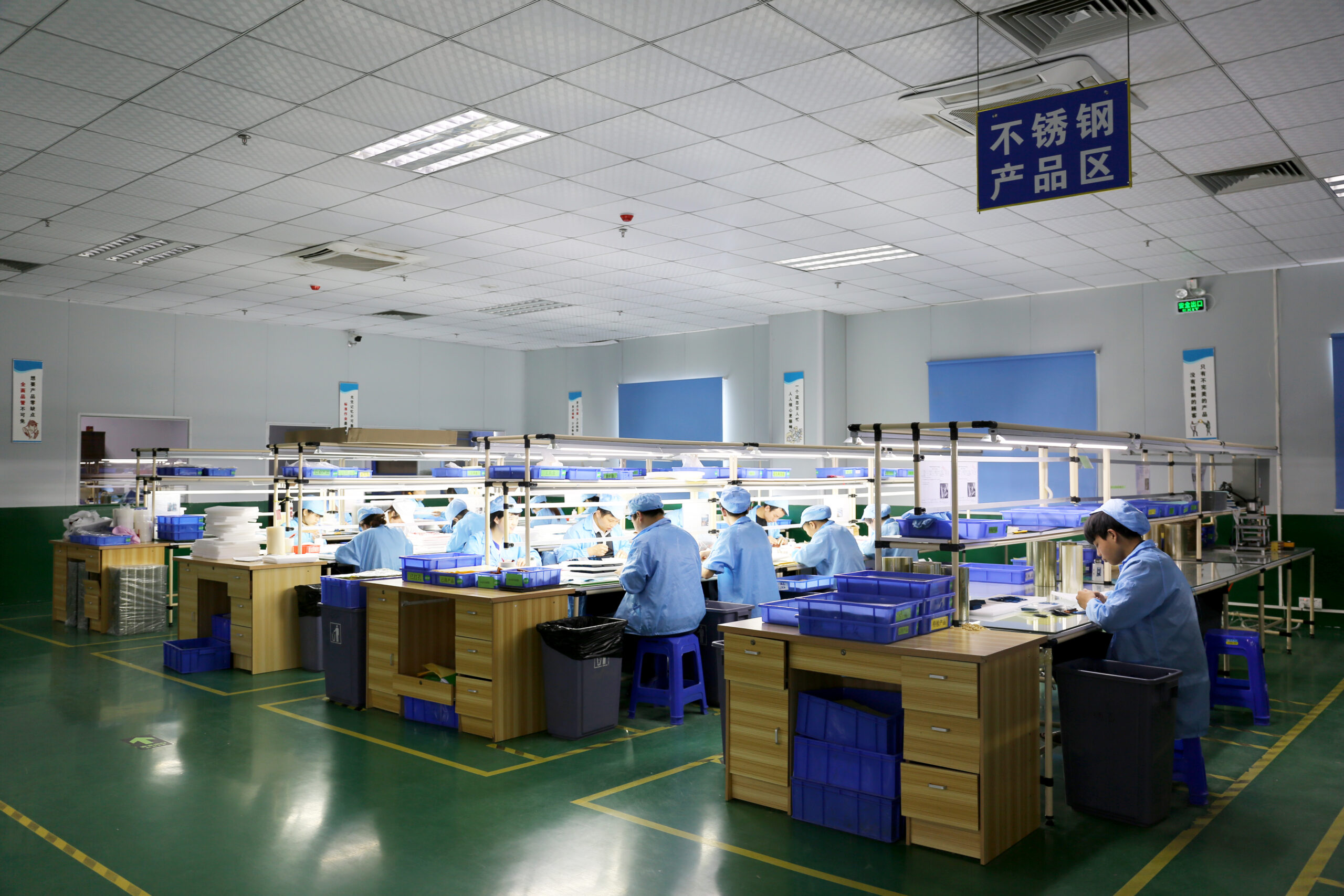 โลโก้ JTT ขนาด 5 สเกล | ประเทศจีนผู้ผลิตสติ๊กเกอร์โลโก้เมทัลลิกแบบกำหนดเองระดับมืออาชีพ, โรงงาน
