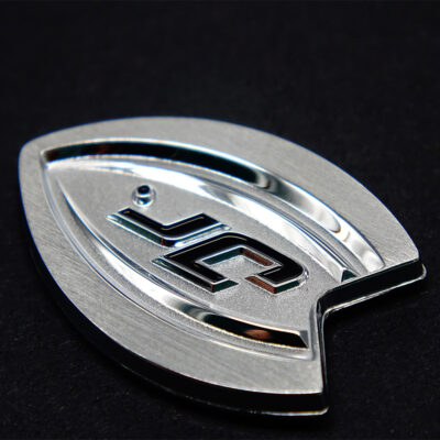 Targhetta in alluminio JTT 01 2 loghi JTT | Produttori, fabbrica di adesivi con logo metallico personalizzato professionale in Cina